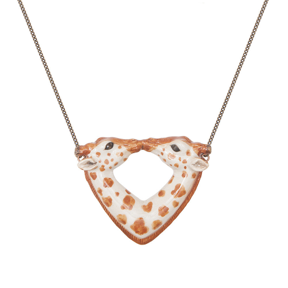 Collier girafe s'embrassant